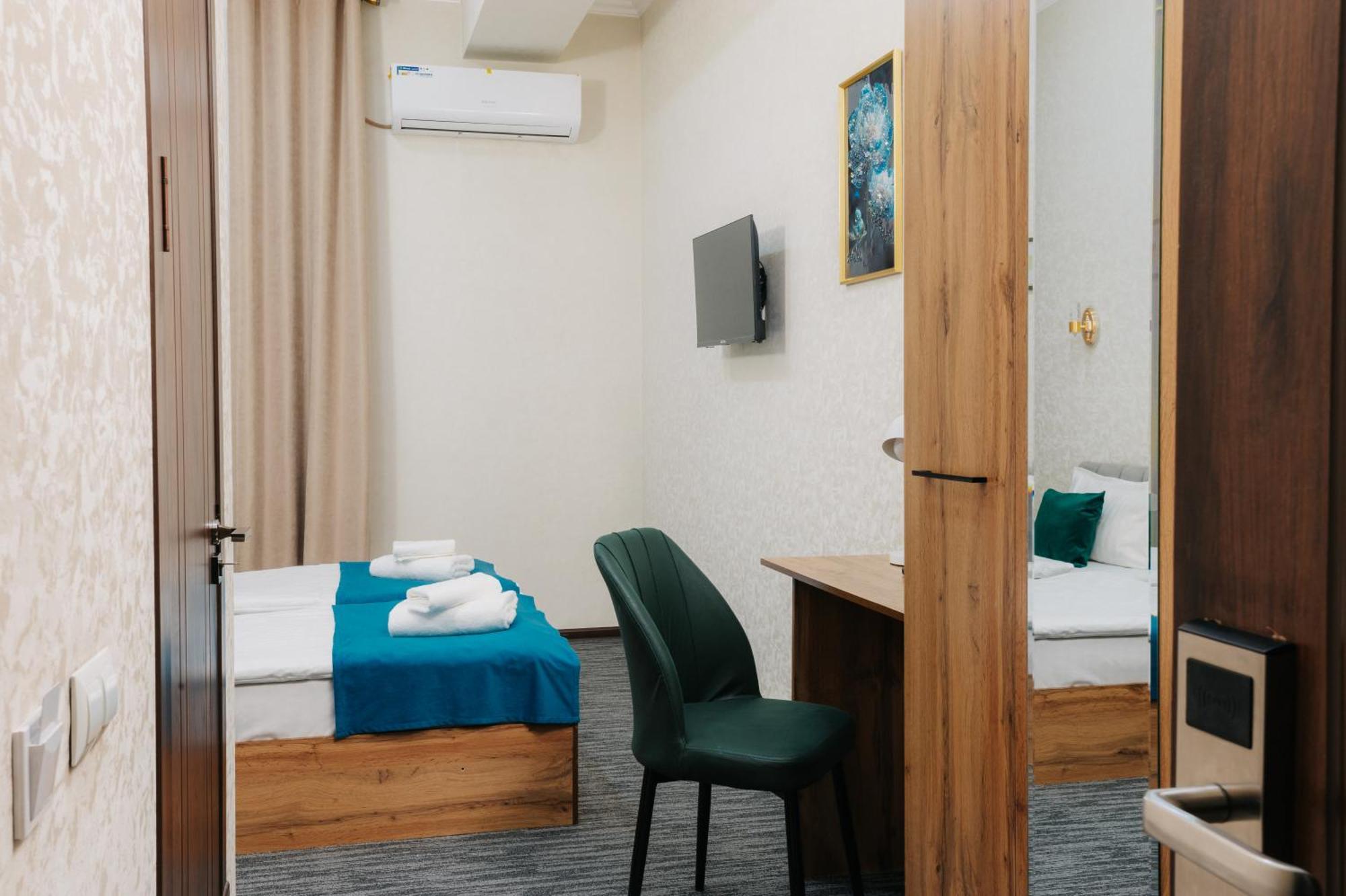 טשקנט Resident Hotel מראה חיצוני תמונה